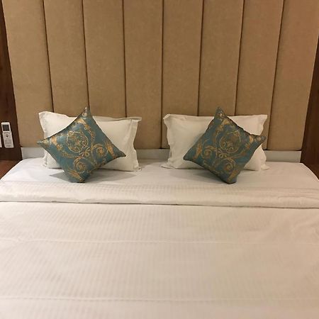 Hotel Hari Vilaas Varanasi Ngoại thất bức ảnh