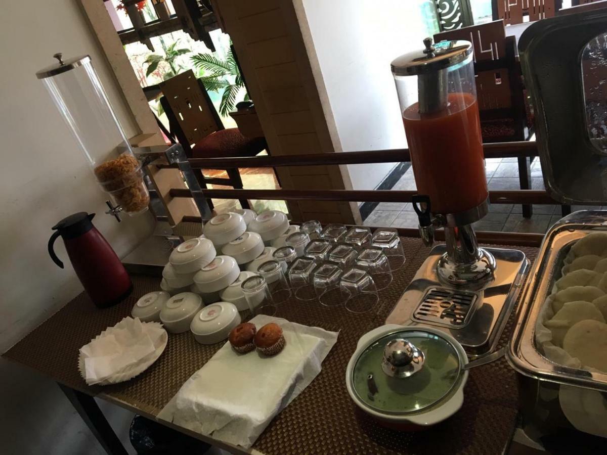 Hotel Hari Vilaas Varanasi Ngoại thất bức ảnh